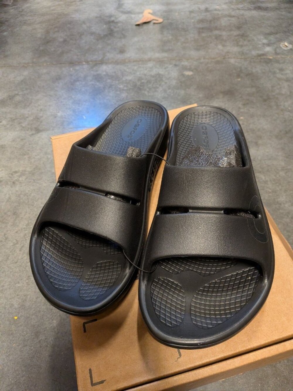 Oofos Ooahh Black Recovery Slides Sandals Womens Size 10 Mens Size 8 Sport